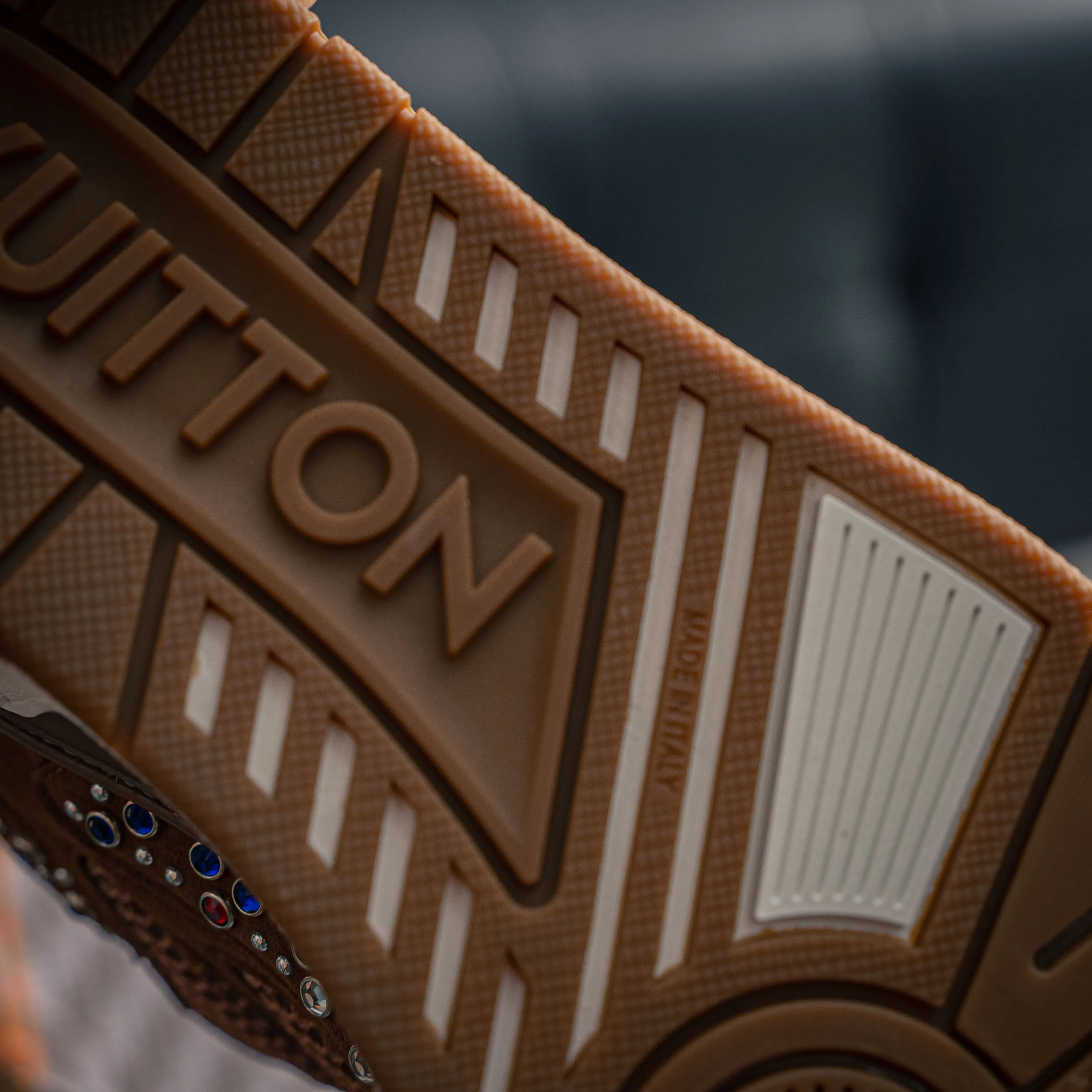 # LV- - trainer 2026 New Arrival 1：1 ！！ Shoes Cowhide Leather ， LOGO ， ➕Breathable ， 。